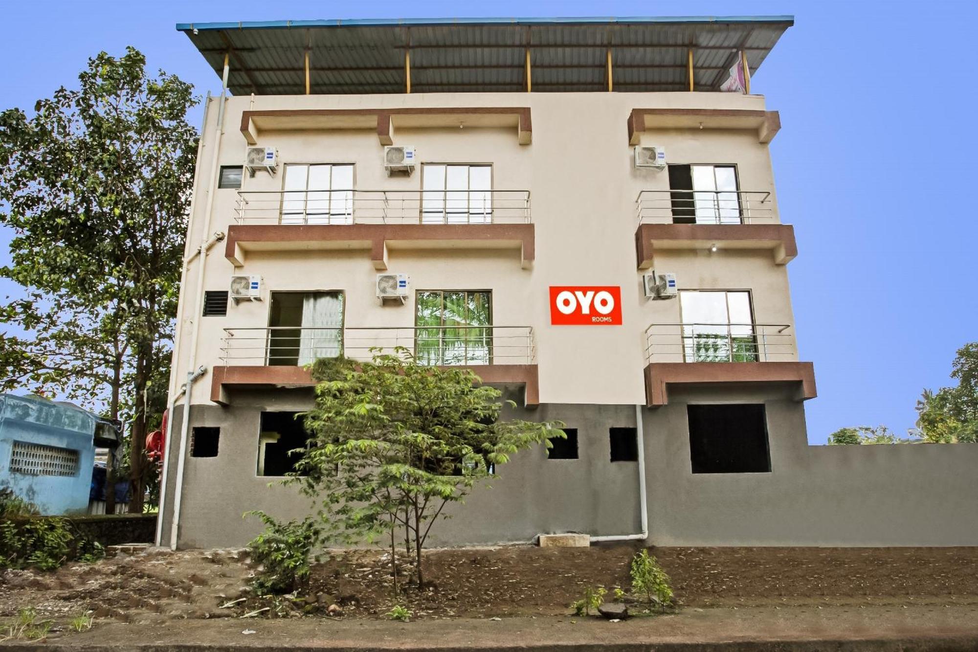 Hotel O Om Sai Residency Lodging And Boarding Taloje Budrukh Buitenkant foto