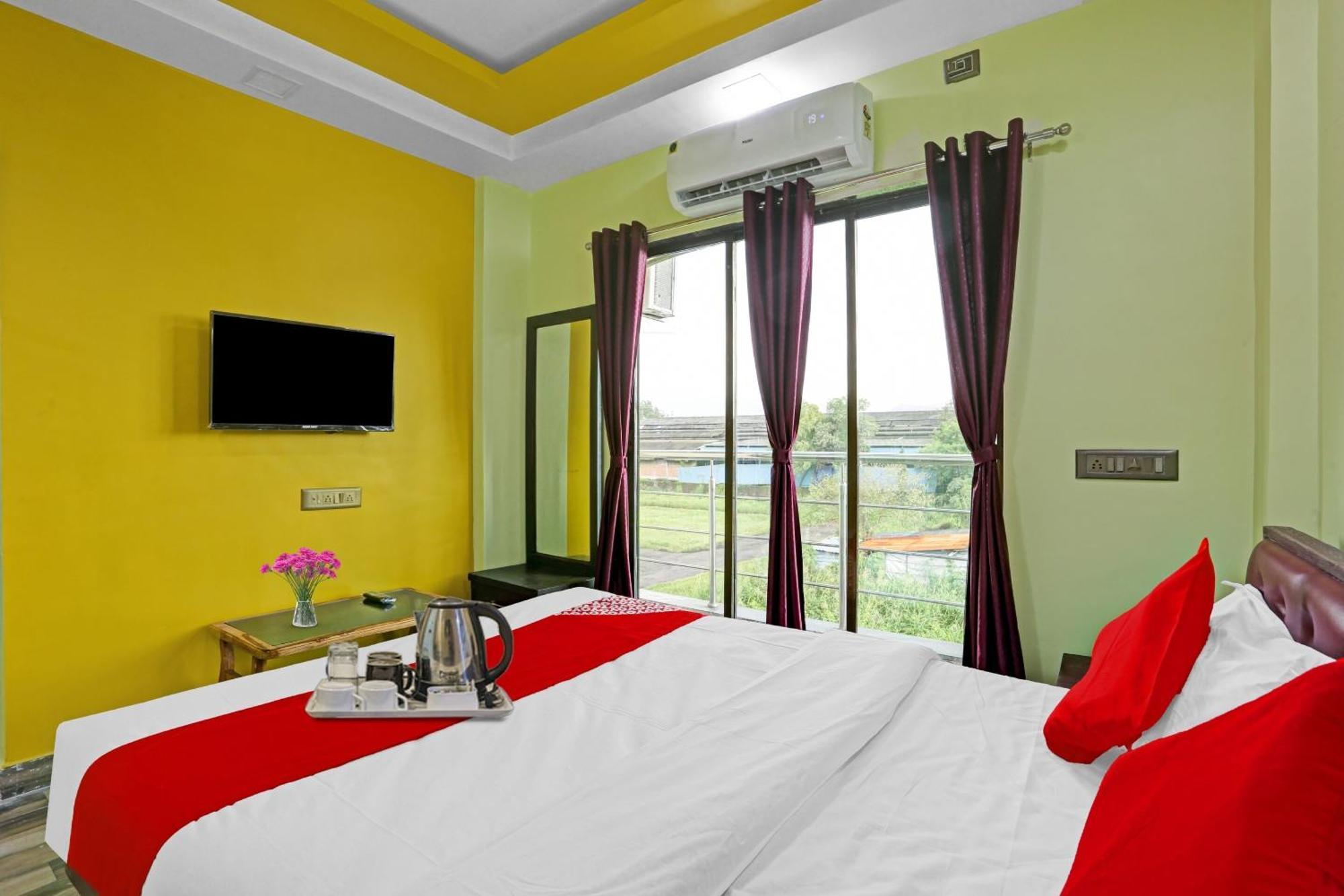 Hotel O Om Sai Residency Lodging And Boarding Taloje Budrukh Buitenkant foto