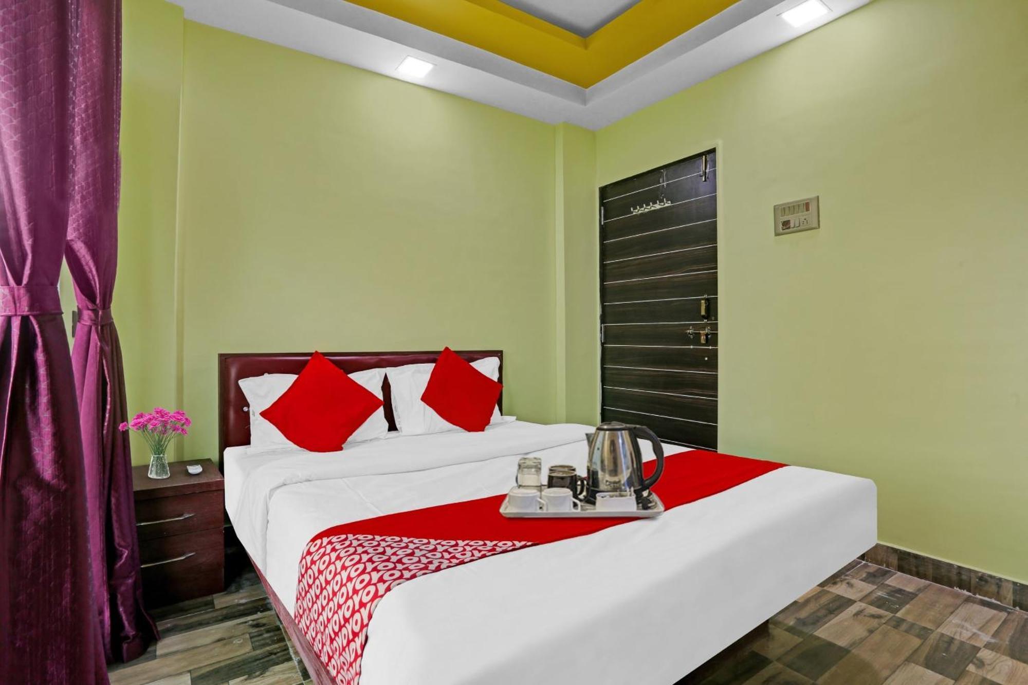Hotel O Om Sai Residency Lodging And Boarding Taloje Budrukh Buitenkant foto